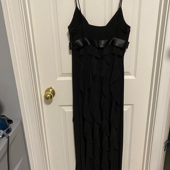 Dresses & Skirts - Cache black ruffle dress